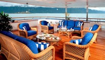 LAUREL - Main Aft Deck